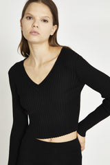 Black Knitted V-Neck Crop-Top