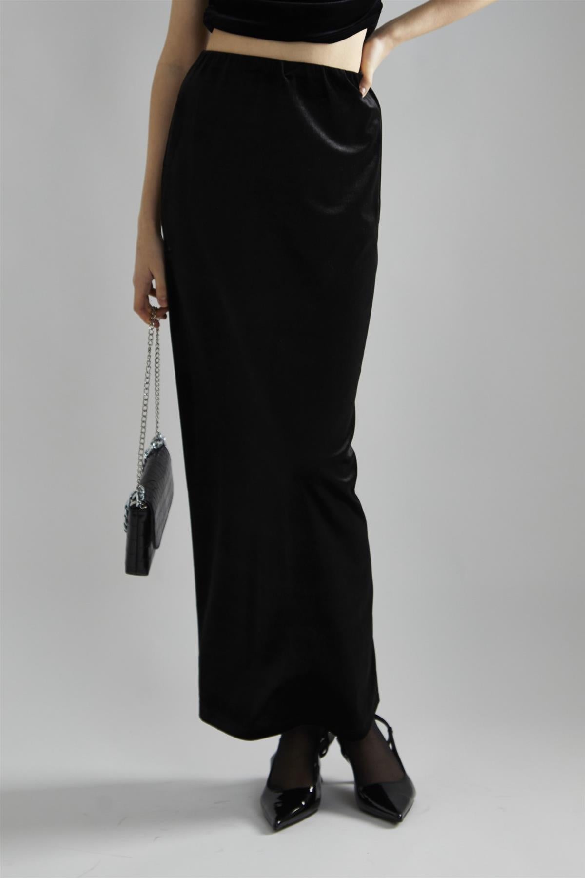 Black-Velvet Maxi-Skirt