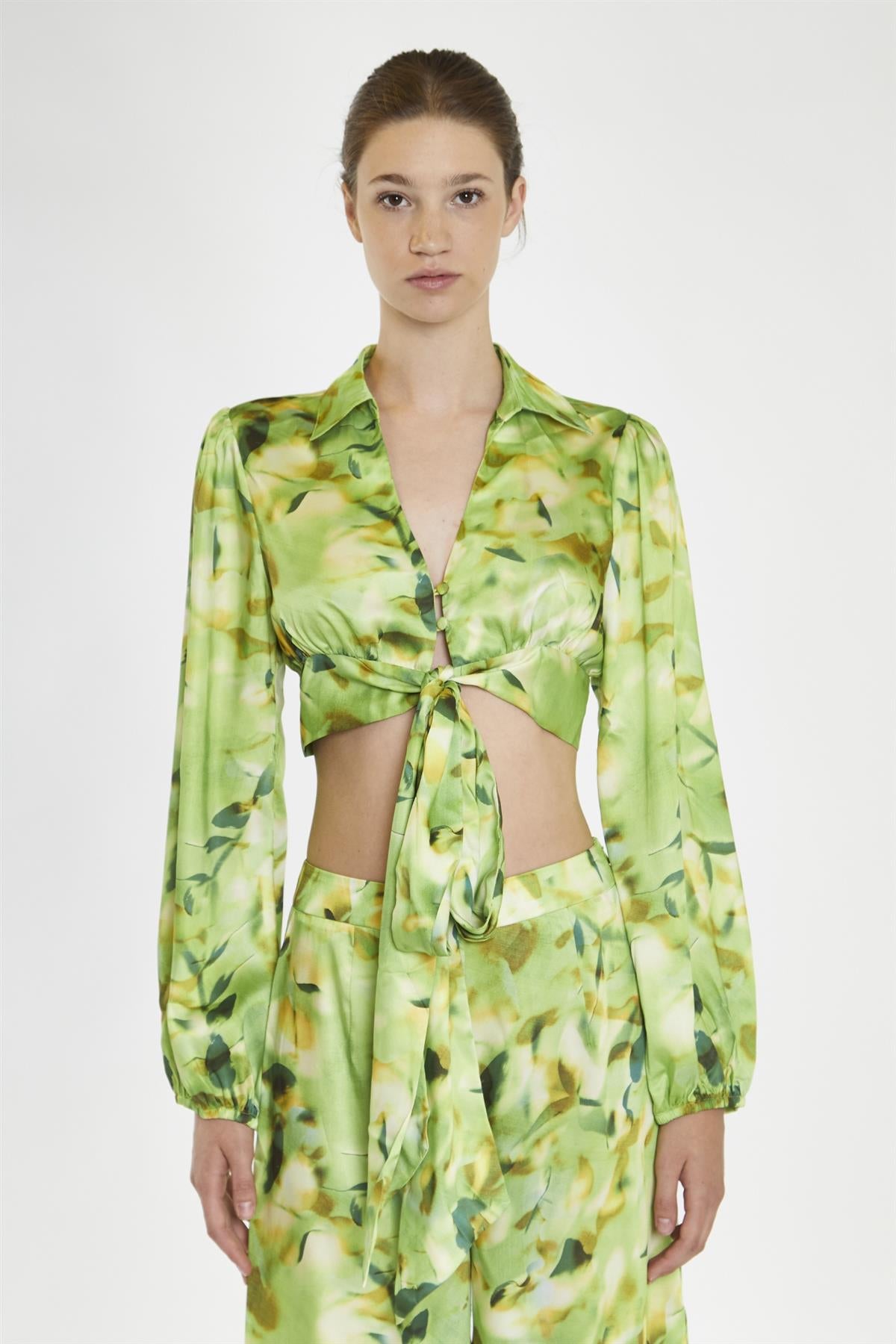 Green Multi-Blur Tie-Front Crop-Blouse