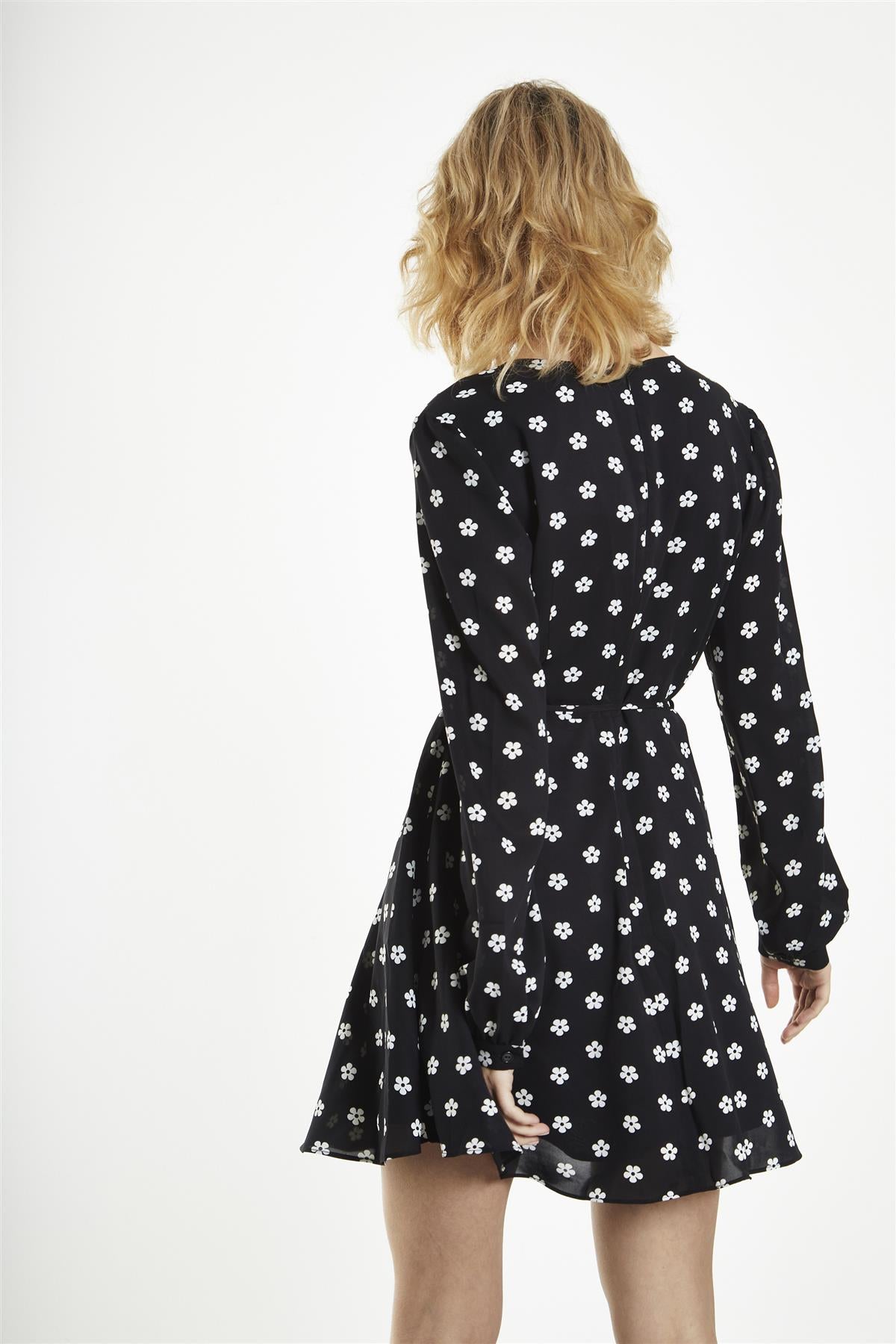 Black-White Daisy Long Sleeve Mini-Dress